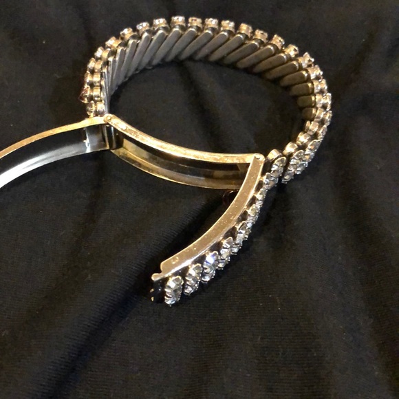 Vintage Rhinestone Bracelet - Picture 5 of 6